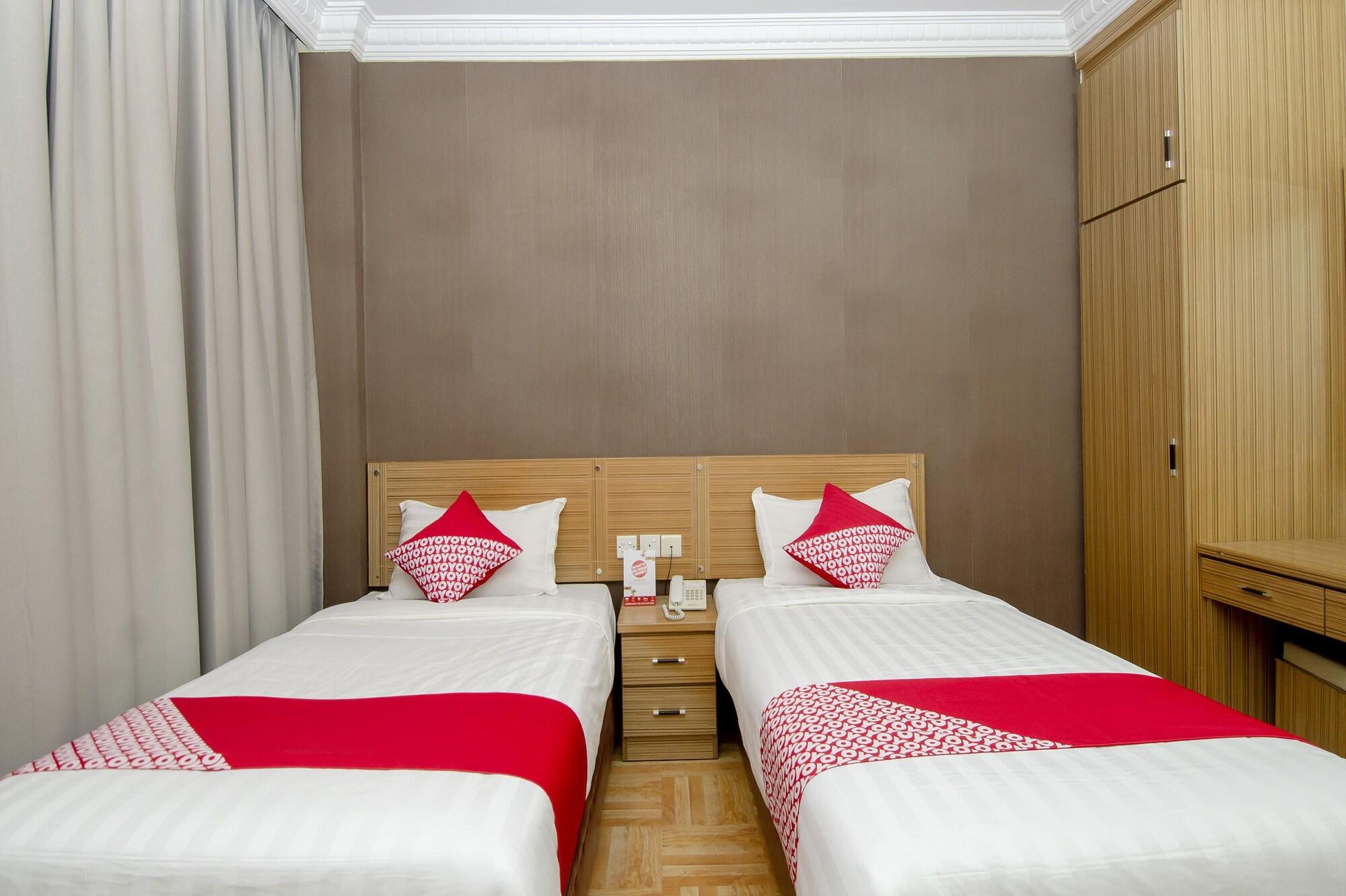 Halim Hotel Tanjung Pinang Exterior photo